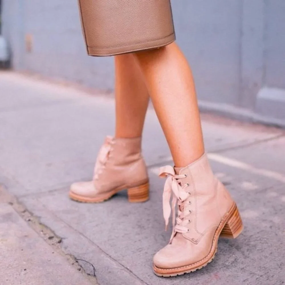$399 Frye Sabrina 6G Lilac Pink/Cream Leather Lace Up Block Heeled Ankle Booties - Picture 8 of 16